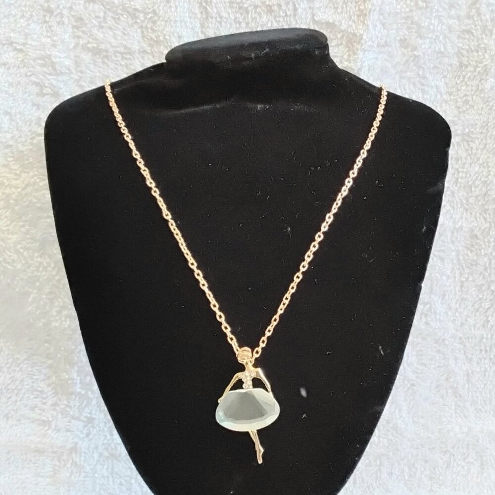 BNWOT 3/$25 Florence Scovel Ballerina 28" Chain/Charm Fashion Jewelry!!